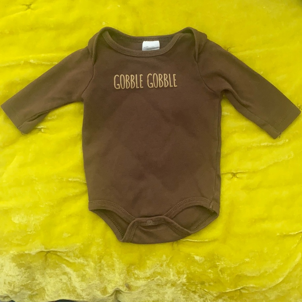 Thanksgiving onesie size 3 month